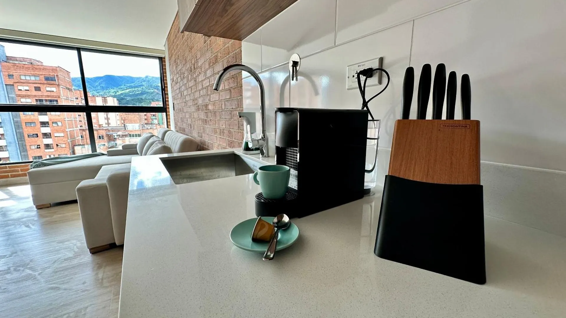 Prime Location In Laureles With Ac & View Apartment Medellin