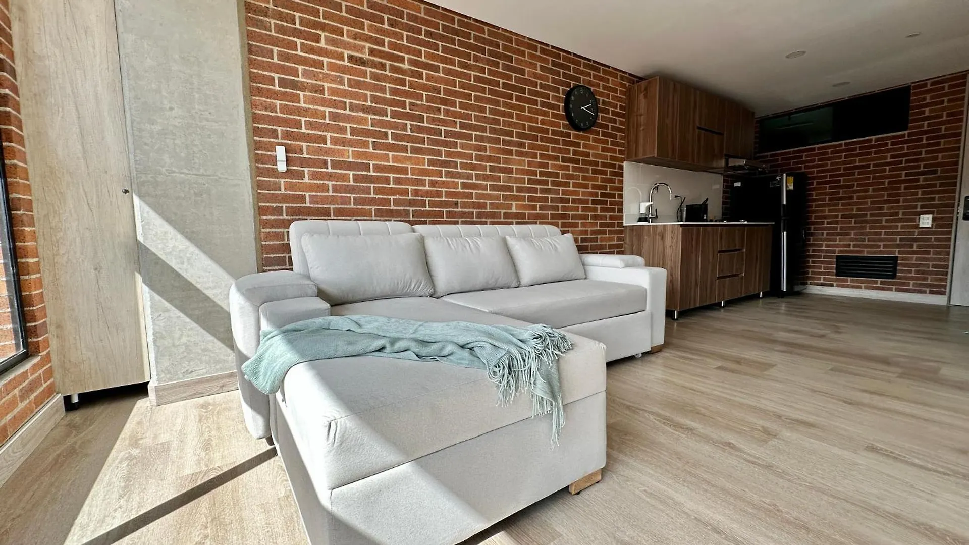 Prime Location In Laureles With Ac & View Apartment Medellin